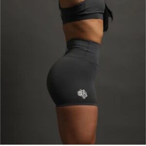 Darc Sport shorts with scrunch